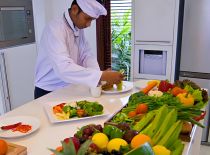 Villa Jagaditha, Professional chef and kitchen