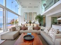 Villa Latitude, Living room area